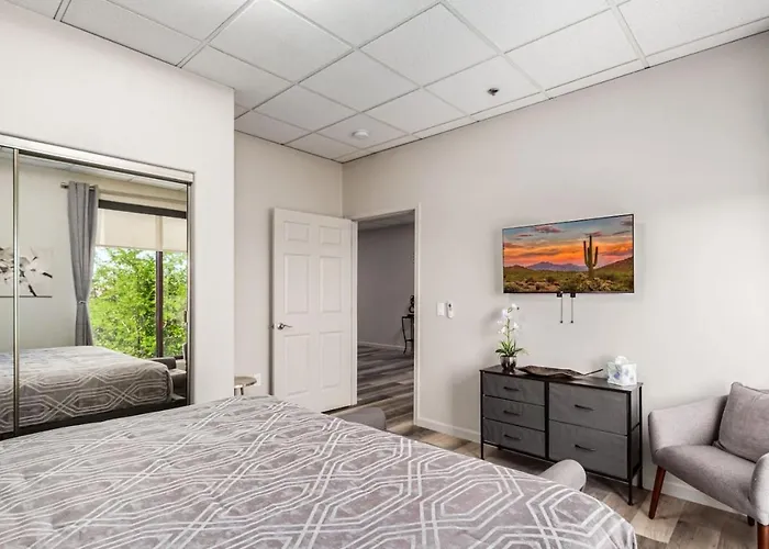 New On The Avenue 2bed 2bath * Fountain Hills